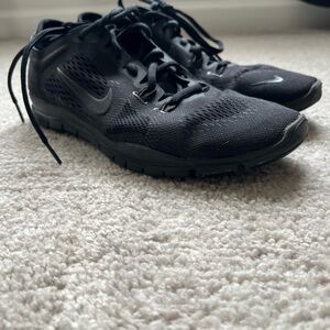 Nike Women's Black Running Shoes